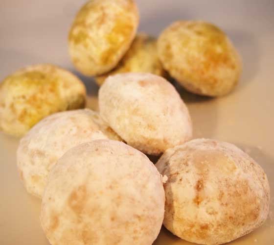 山口県柳井市の洋菓子エスパリエカゲツ　シェフのわたぼうし(きなこ・プレーン）