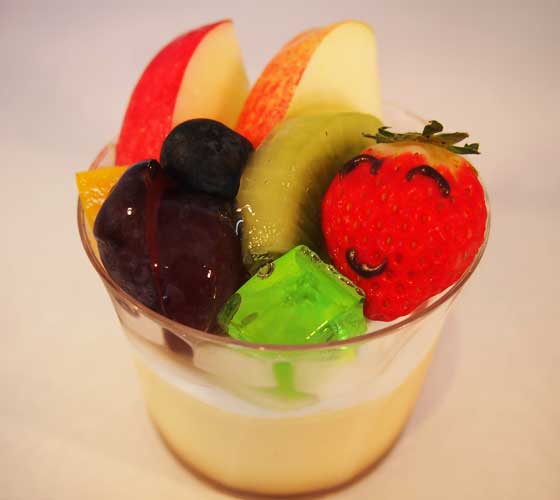 山口県柳井市のケーキ　てんこ盛りプリン